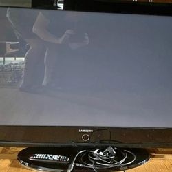 42in Plasma Tv Works Great Delivery Available 