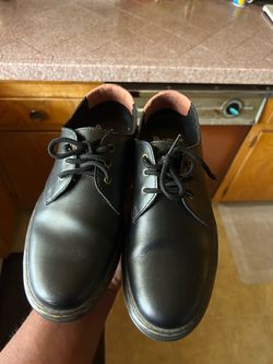 Dr. Martens Black Leather Oxford Shoes size 10 women’s