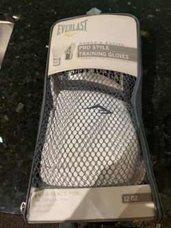 Everlast women’s boxing gloves