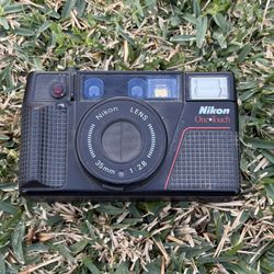 Nikon One Touch Point & Shoot Film Camera 1:2.8 Lens, 35mm 