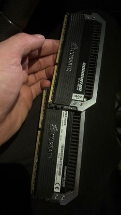 Corsair Dominator Platinum 16GB (2x8GB) DDR3 1600MHz CL9 RAM Kit - CMD16GX3M2A1600C9