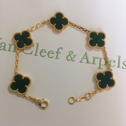 Authentic Van Cleef & Arpels 18K yellow gold green classic bracelet