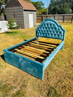 Teal Velvet Tufted Upholstered Bed Frame
