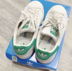 Youth adidas famous Stan smith shoes