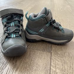 Keen Boys Boots Size 8