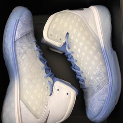 Kobe 3 Size 13.5 Christmas 