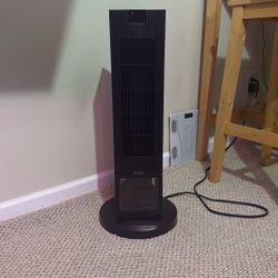 Oscillating GOVEE Smart Home Space Heater