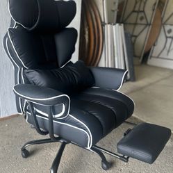 Executive Office Chair With Swivel Wheels Big and Tall  Adjustable