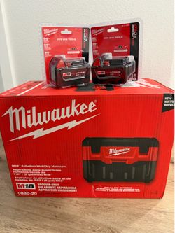 Milwaukee M18 18-Volt 2 Gal. Lithium-Ion Cordless Vacuum with EXTRAS