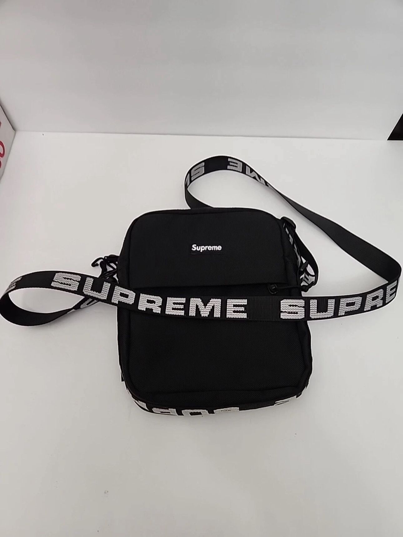Supreme SS18 Shoulder Bag Black