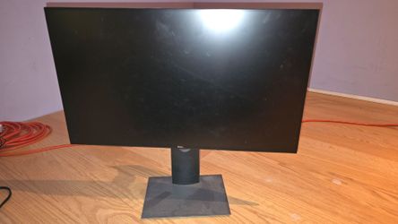 Dell Flat Screen Monitor with Stand