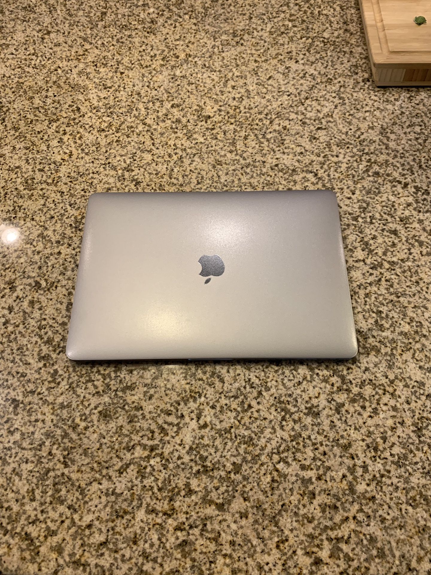2016 late 13” 256GB Macbook pro with touch bar Space Gray(with korean keyboard)