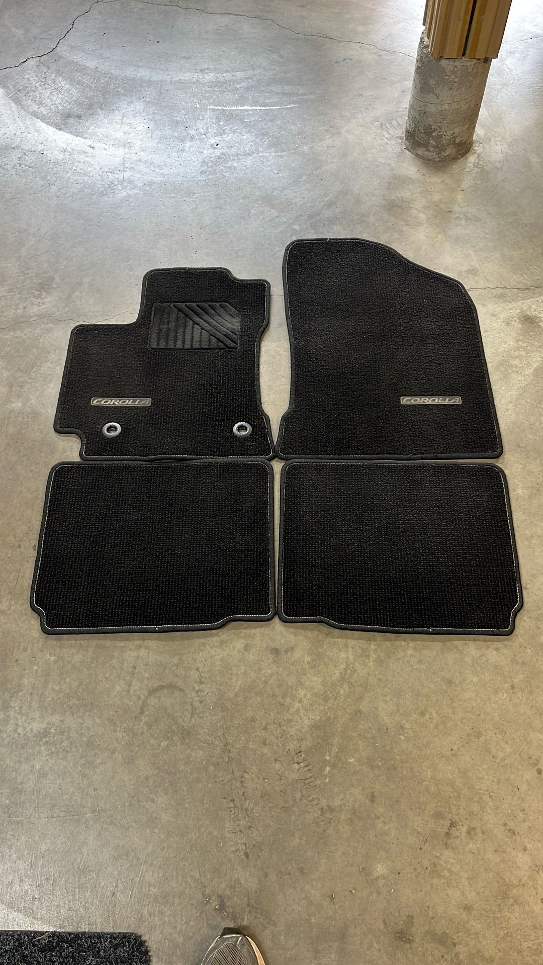 Floor Mats - Toyota Corolla
