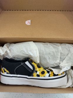 Brand new youth size 11 sunflower vans