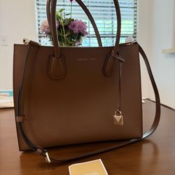 Michael Kors “Mercer” Tote