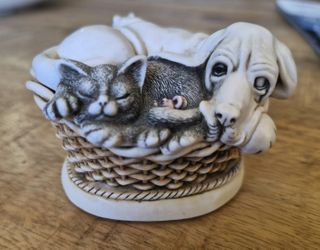 Harmony Kingdom "Pecking Order" Trinket Treasure Box Figurine