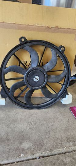 2009-2020 Dodge Journey radiator fan