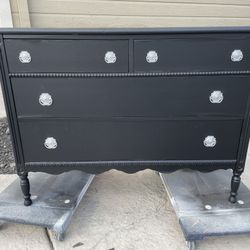 Dresser / Entry Table 