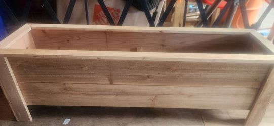 Four foot cedar planner