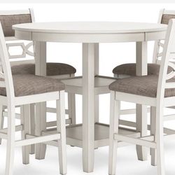 Erinberg Antique White Counter Height Dining Table and 4 Barstools (Set of 5)