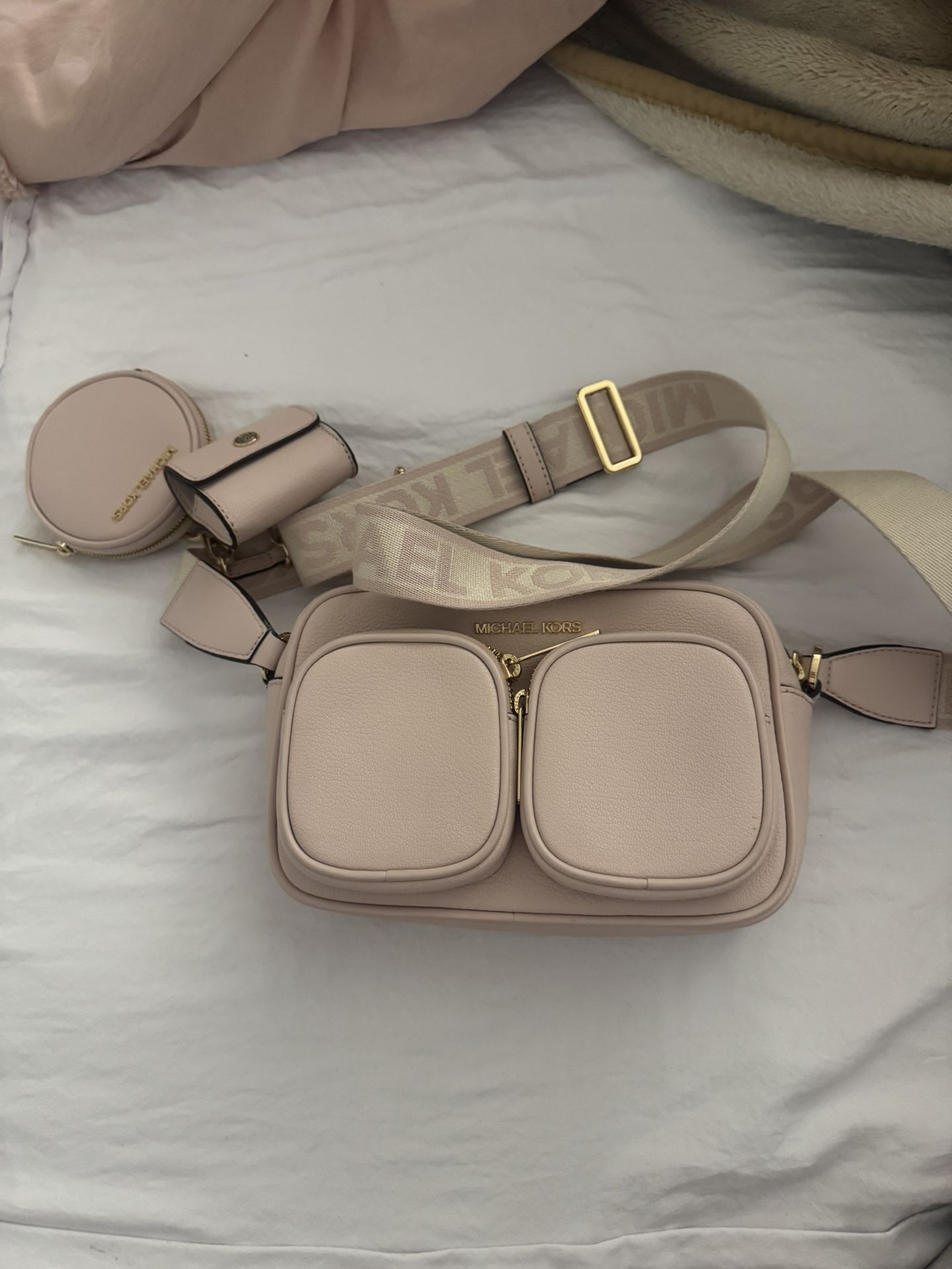 Michael Kors Crossbody Bag