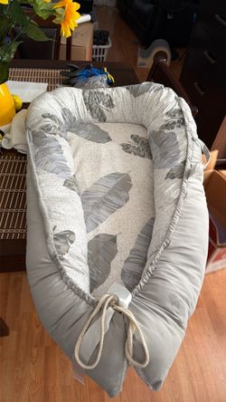 Free Baby lounger