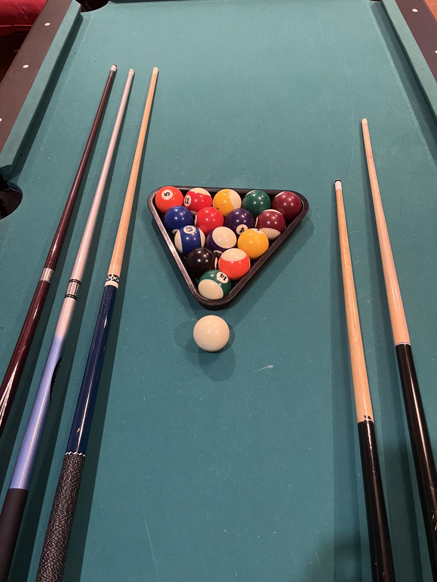 Pool Table with all  accessories 