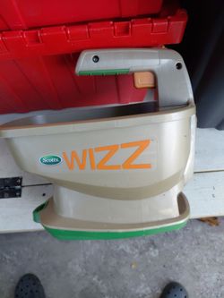 Scotts Wizz Handheld Spreader