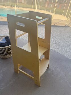 Kids Kitchen Tower / Step Stool