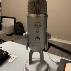 Blue Yeti professional microphone