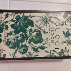 (Brand New Sealed) Perfumes And Colognes 