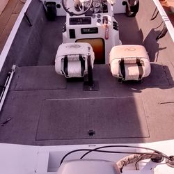 2001 Xpress X21B - Yamaha 225 OX66 - Lowrance Ghost/TI2 Package