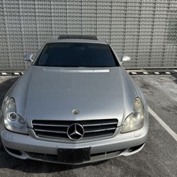 2006 Mercedes Benz CLS500 