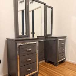 ELEGANT Grey Wooden Bedroom Vanity Drawer w/ Tri-Fold Mirror