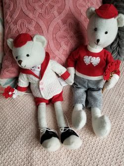 Valentine's stuffed couple