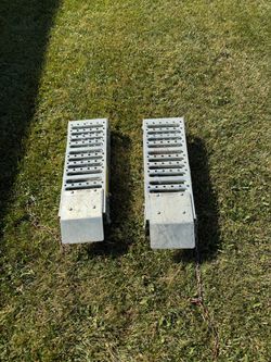2 truck ramps tri-fold