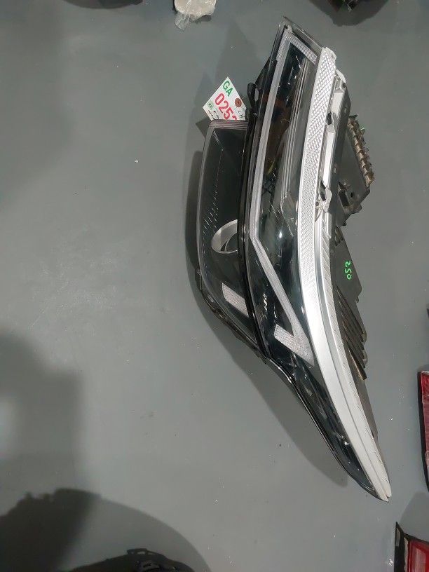 2022 KIA SELTOS LEFT HEADLIGHT