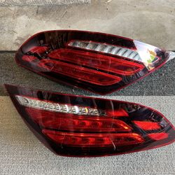 Mercedes-Benz SLK R172 OEM Taillights