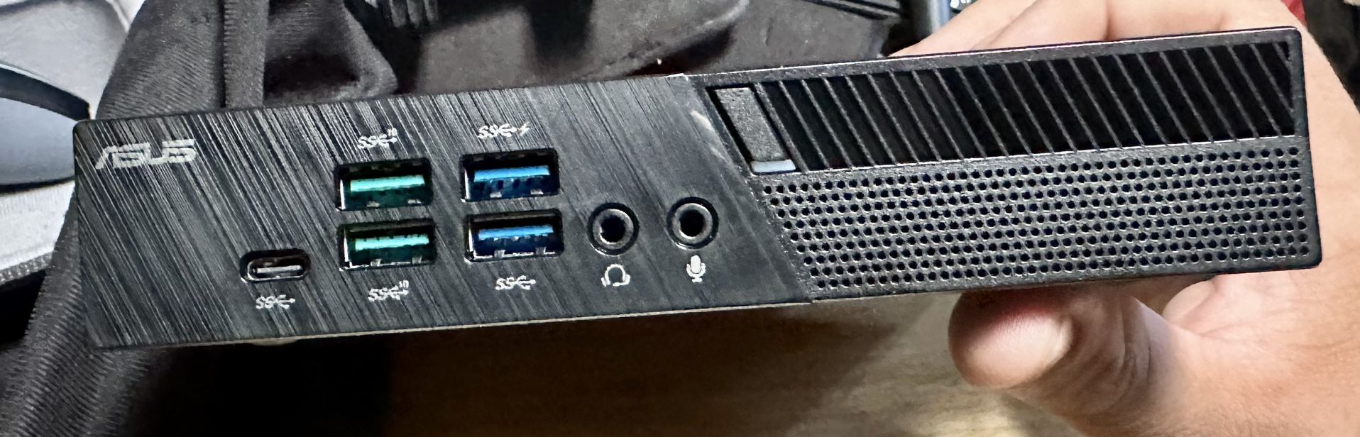 Asus PB60 Mini PC