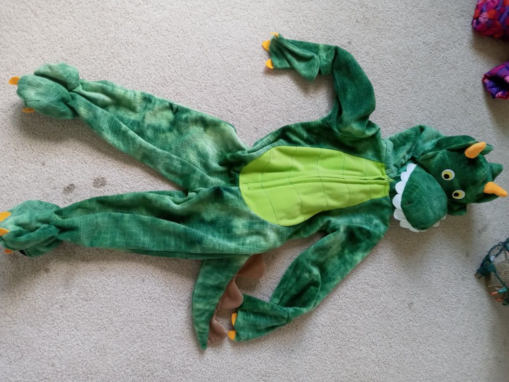 Dragon costume 2T