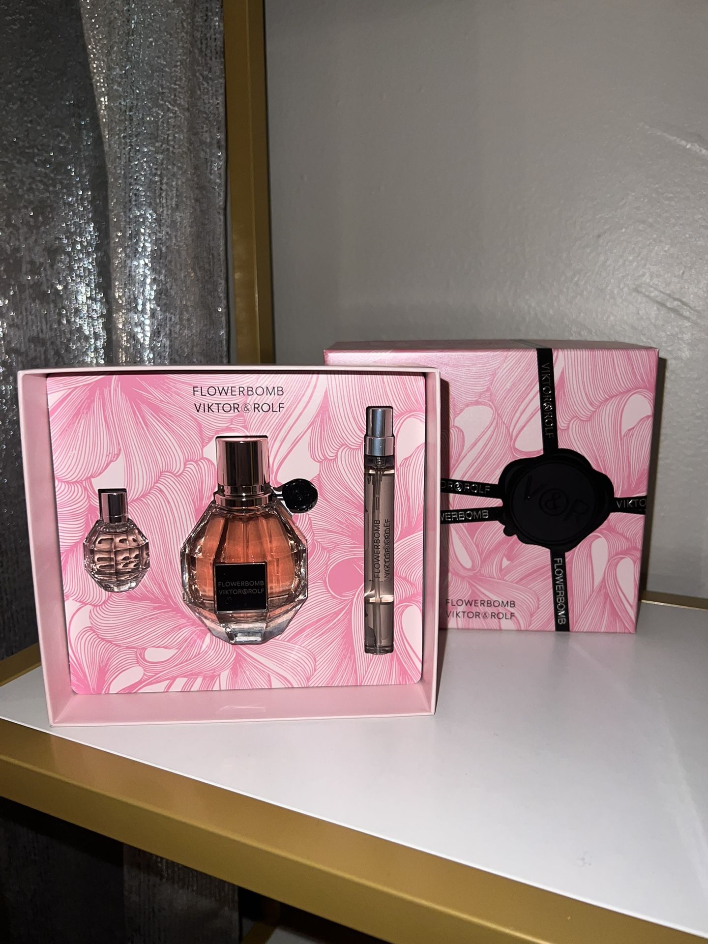 Flower Bomb - Viktor & Rolf Perfume Set 