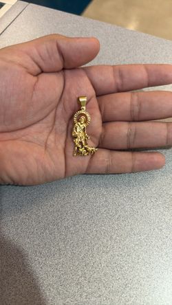 14k gold pendant