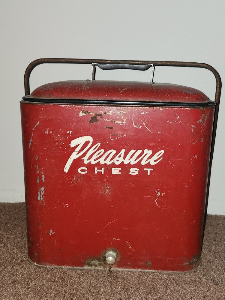 Vintage Pleasure Chest Cooler