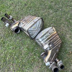 Porsche Gt3rs OEM side Muffler 991.2 Right And Left 991.111.048.82