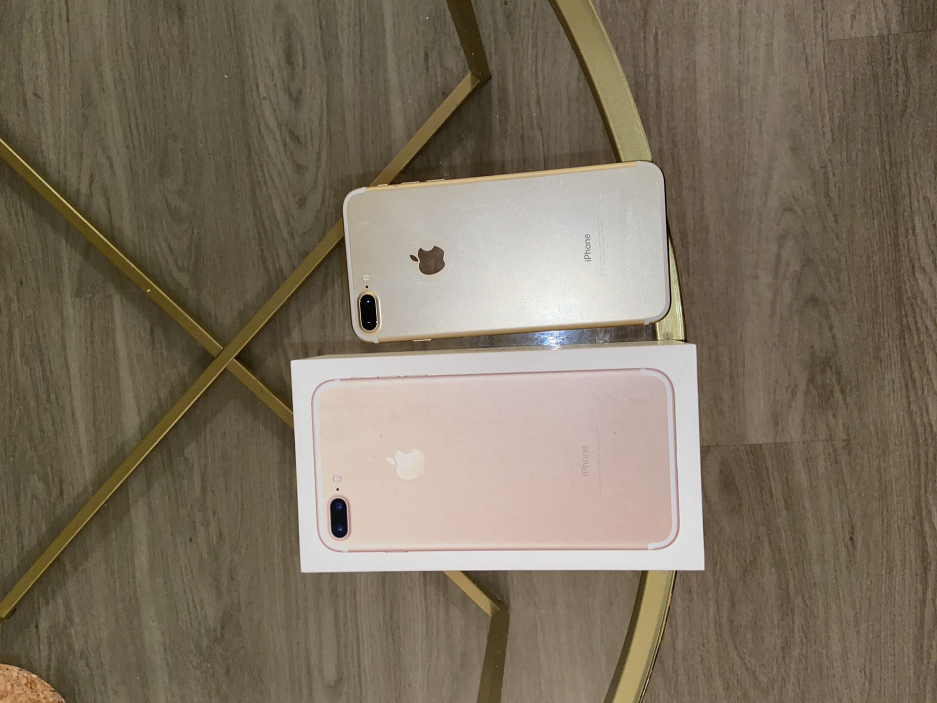iPhone 7 Plus Gold (Great Condition)