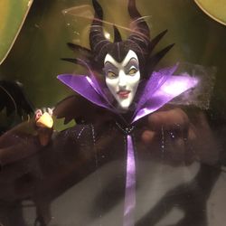 NIB- Rare 40th Anniversary Disney Sleeping Beauty Maleficent Collector’s Doll