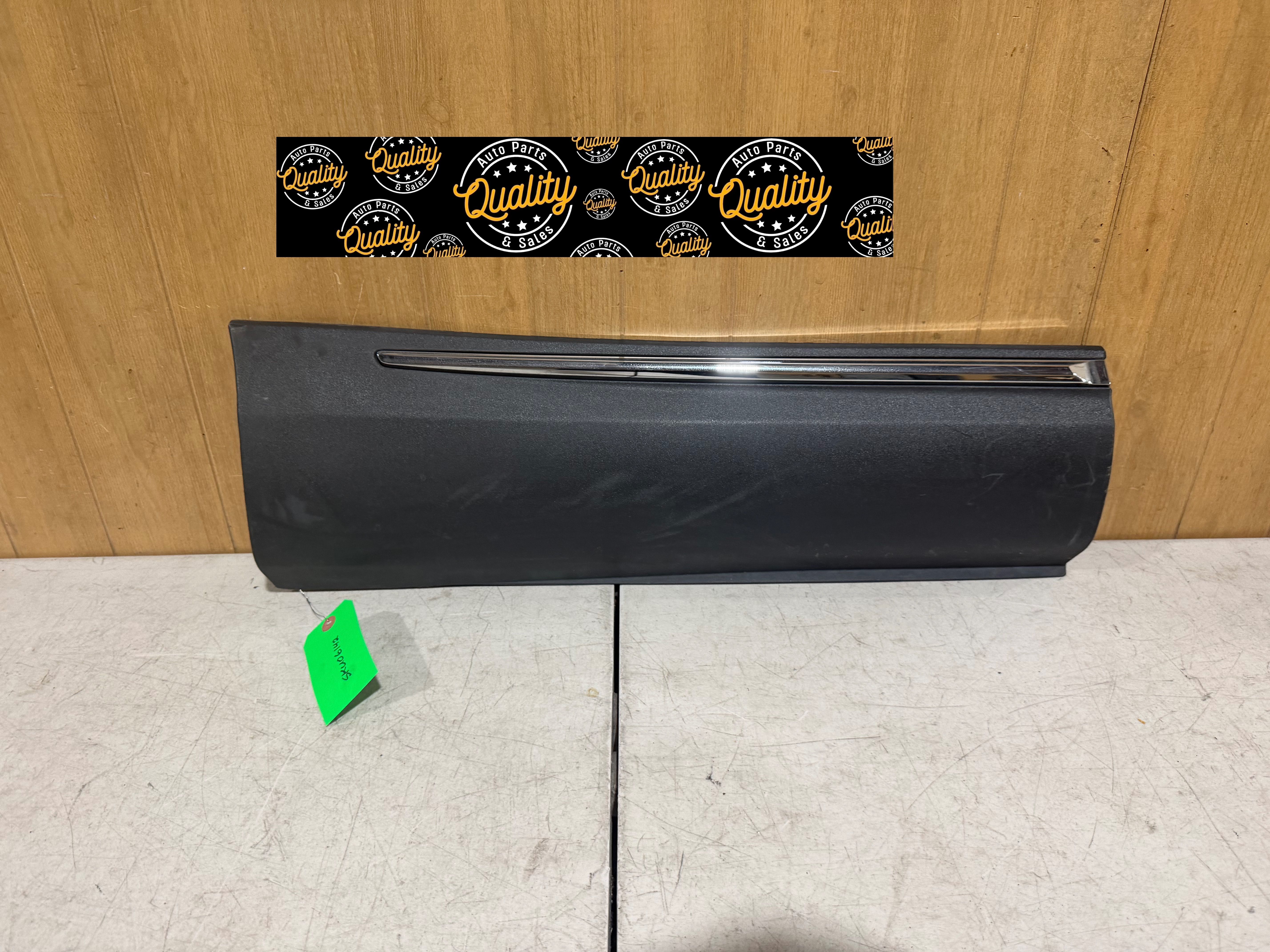 2016 2017 2018 Lincoln MKX Passenger Side Right Side Rear Door Molding