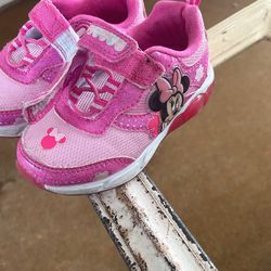 Size 7 Minnie Mouse Sneakers