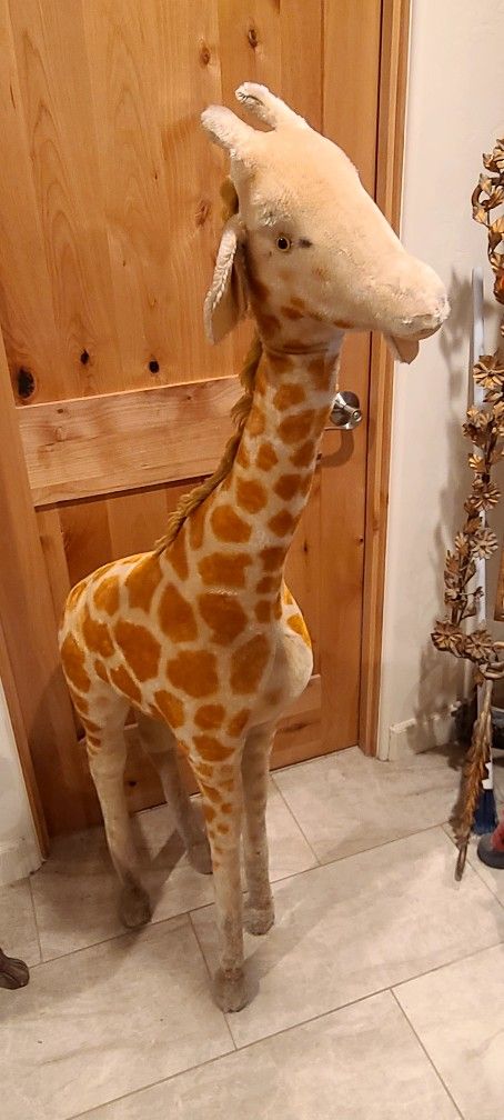 Vintage STEIFF Giraffe Tall 58 inches