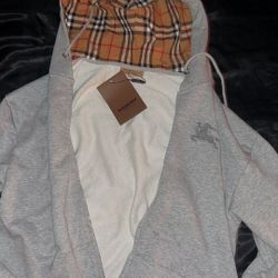 Burberry Zip up 